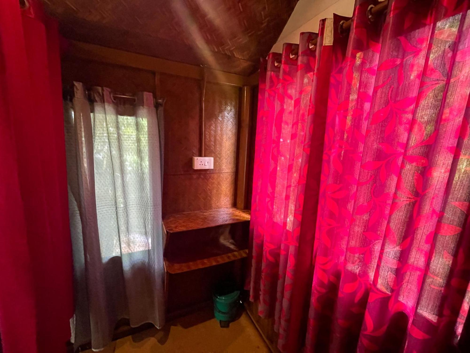Snow Hills Resorts Thekkady Esterno foto