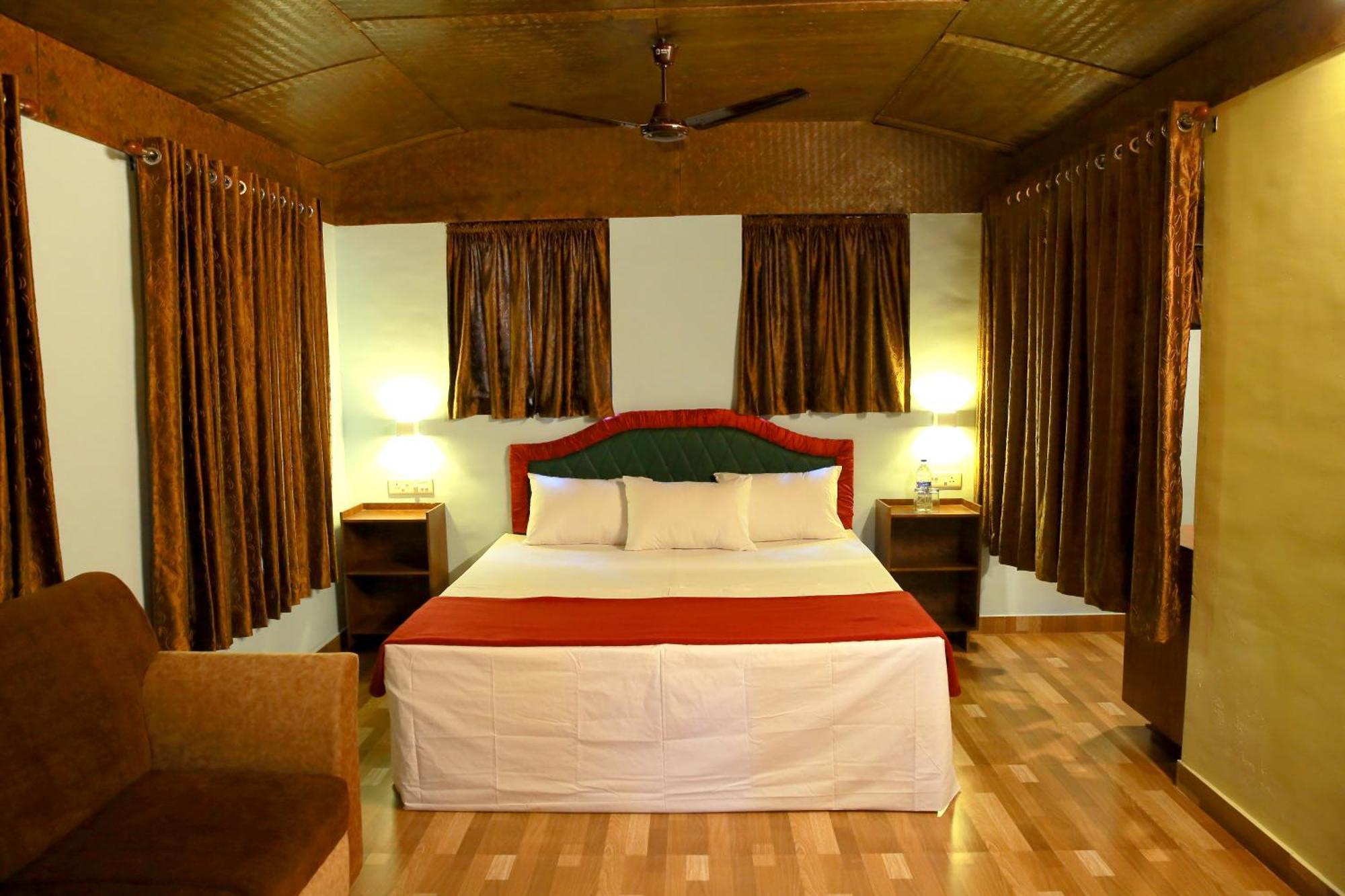 Snow Hills Resorts Thekkady Esterno foto