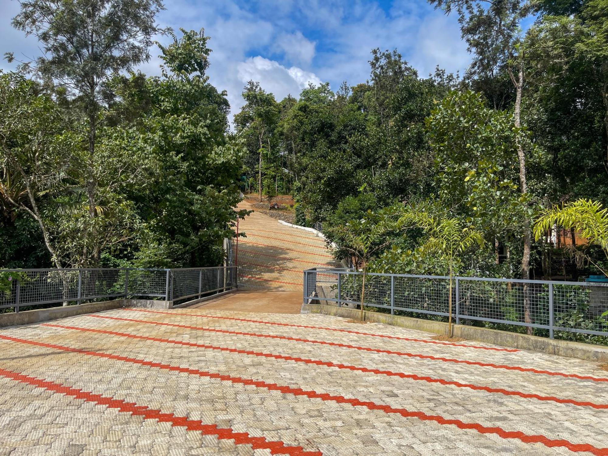 Snow Hills Resorts Thekkady Esterno foto